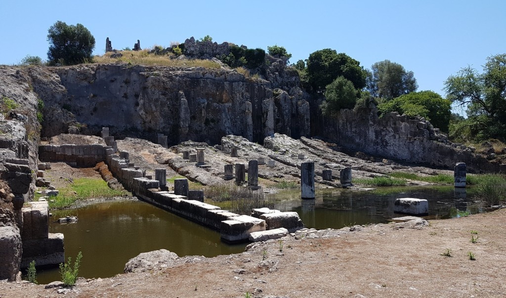 oiniades